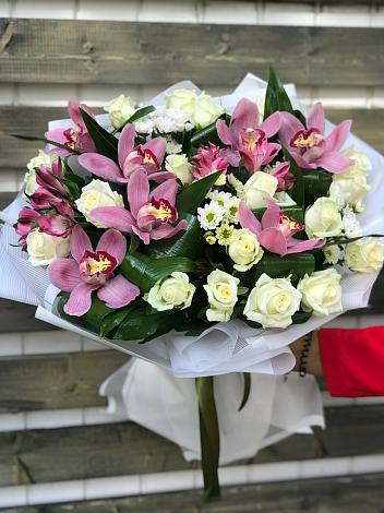 Букет цветов из: Розы и Хризантемы в Вочепшем