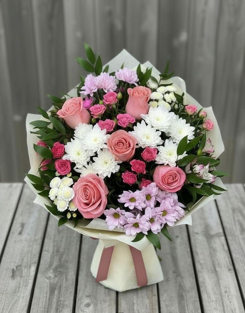 Букет цветов из: Альстромерии, Гвоздики, Розы и Хризантемы в Вочепшем