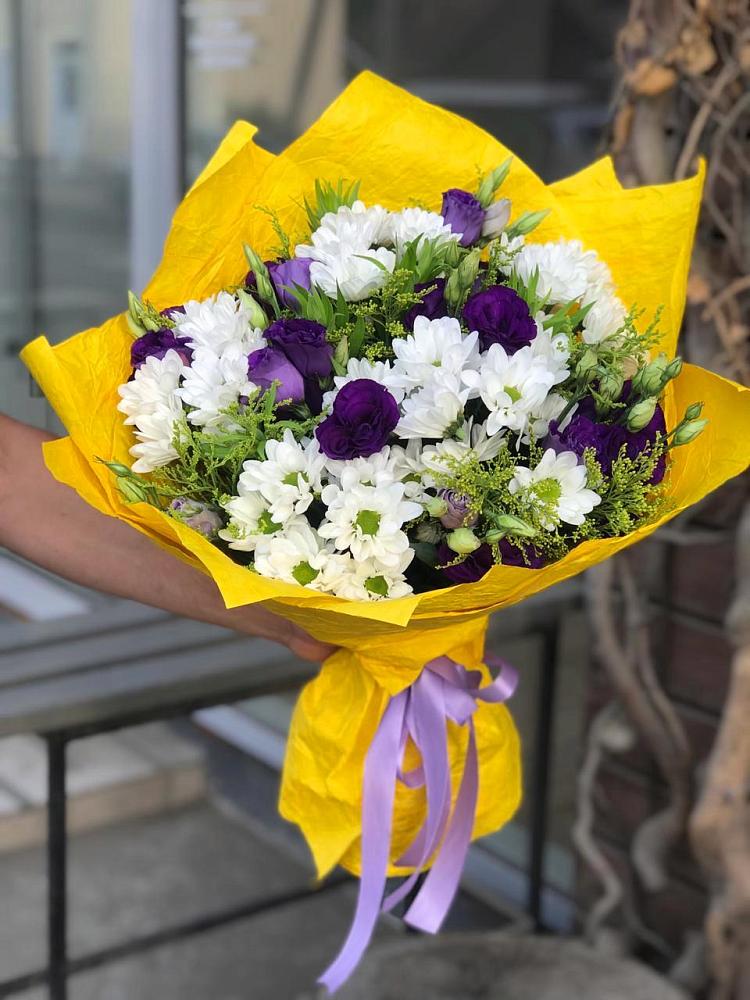 Букет цветов из: Ирисы, Хризантемы и Ромашки в Вочепшем