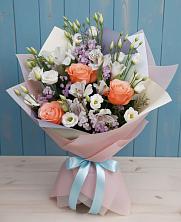 Букет цветов из:  Лизиантусы, Розы, Альстромерии и Гипсофила в Вочепшем