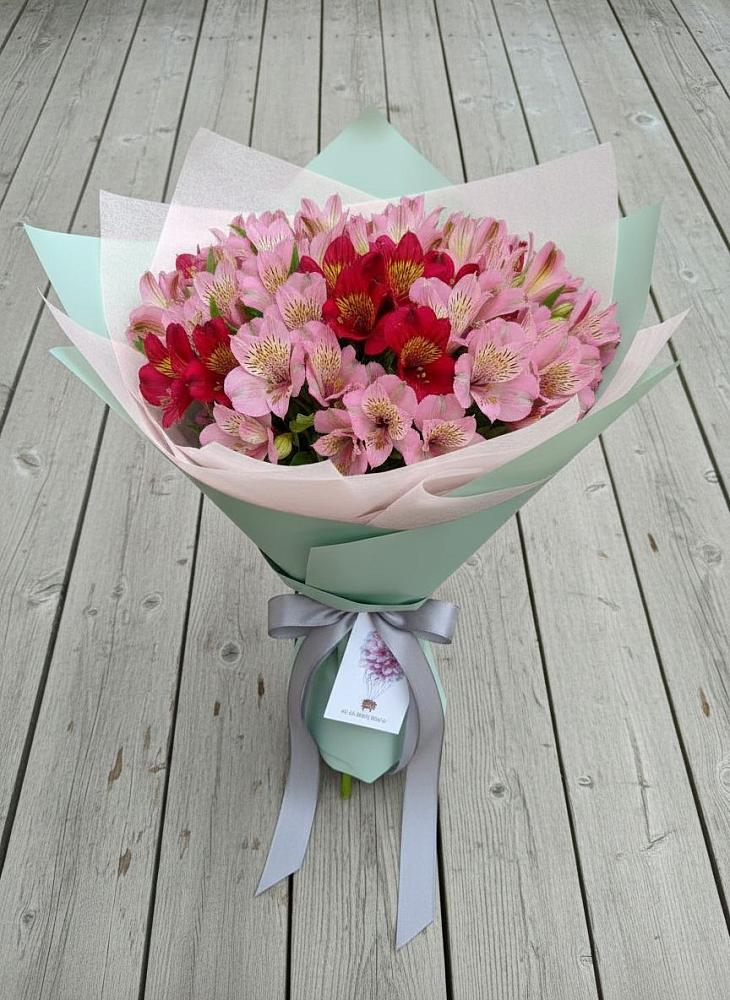 Букет цветов из: Альстромерии в Вочепшем