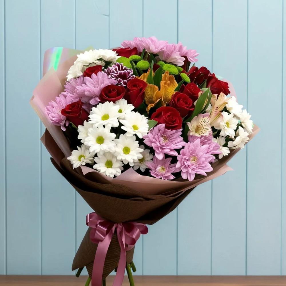 Букет цветов из: Розы, Хризантемы и Альстромерии в Вочепшем