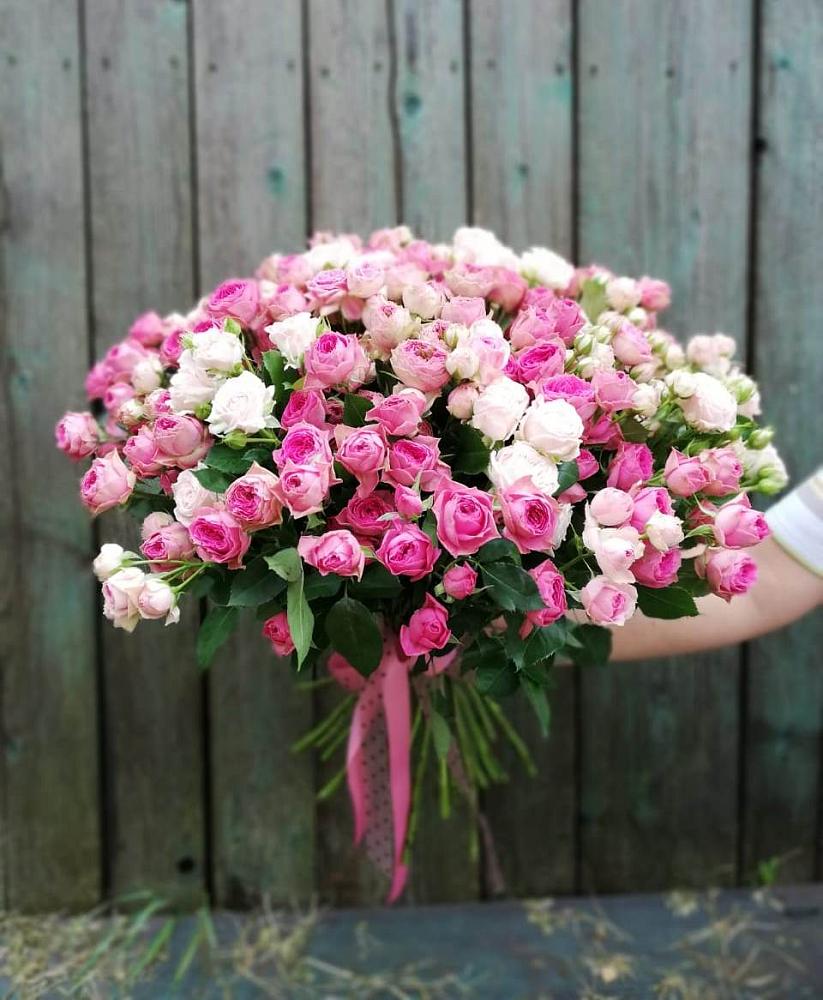 Букет Розовые кустовые розы Натали и Лав Лидия в Вочепшем