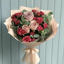 Букет цветов из:  Гвоздики и Розы в Вочепшем