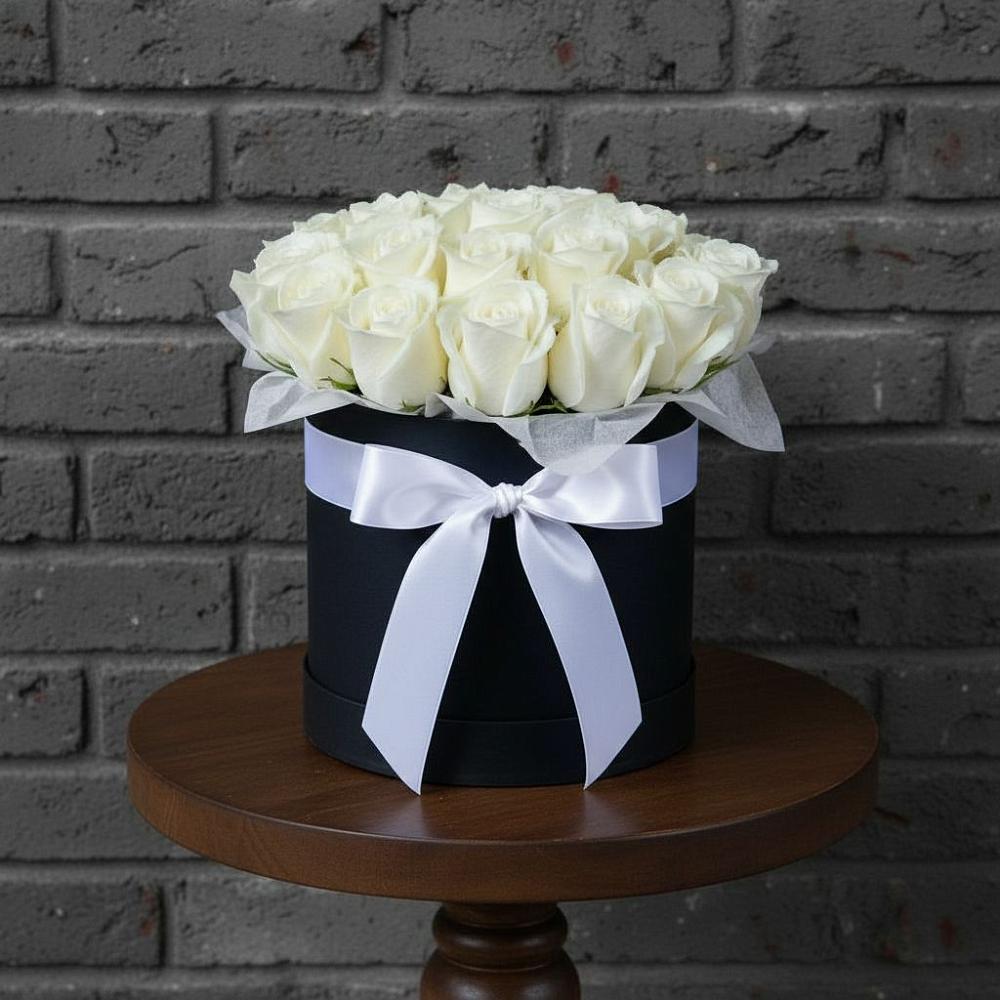 Цветочная композиция из Розы в шляпной коробке в Вочепшем