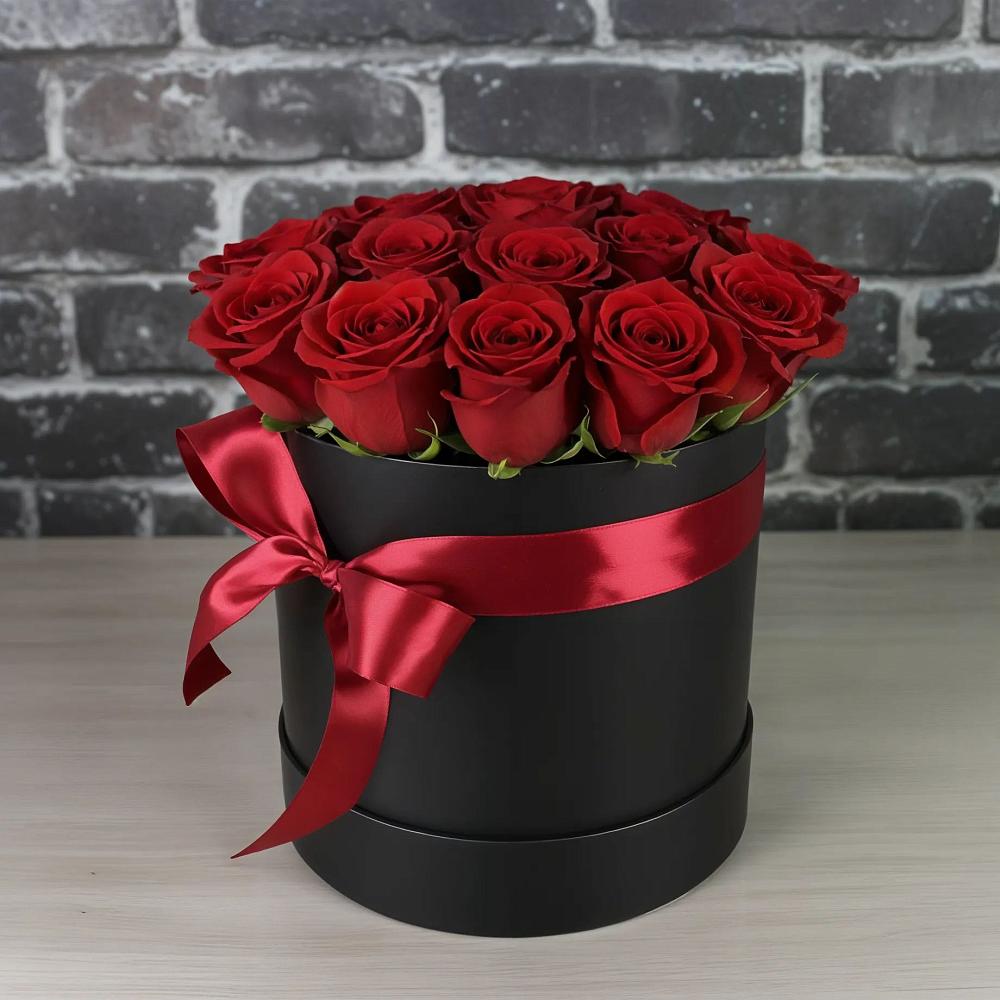 Цветочная композиция из Розы в шляпной коробке в Вочепшем